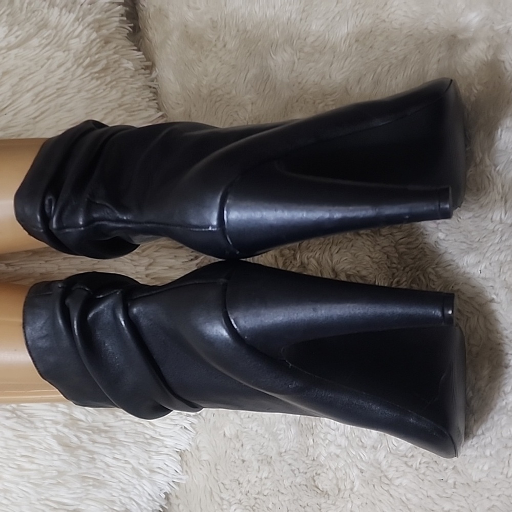 Steve Madden Black Ankle Boots - Picture 4 of 13